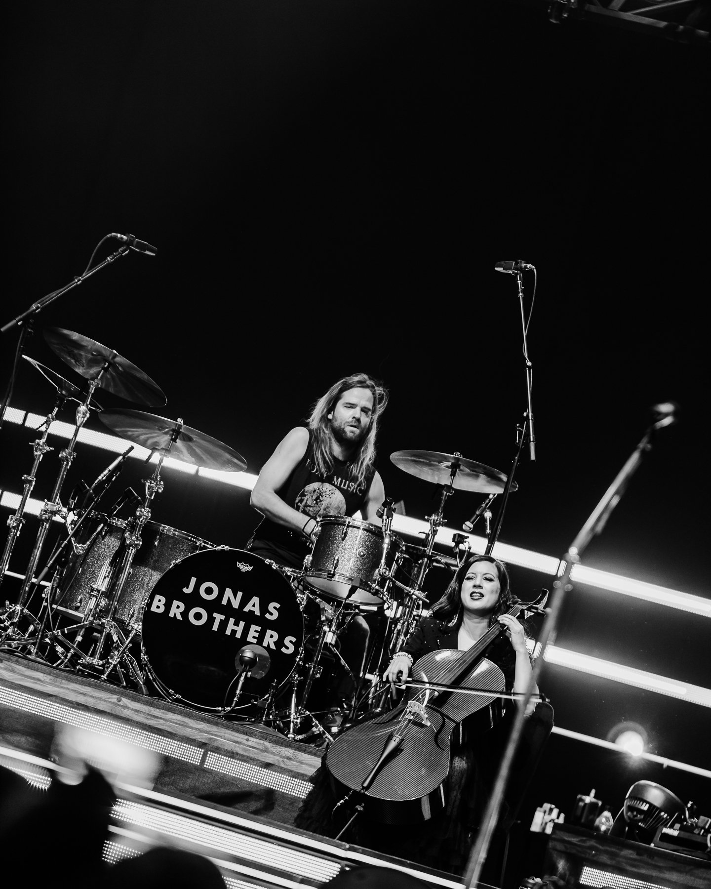 20231119_StPaul_Band-Crew_Gellman_Jonas_33