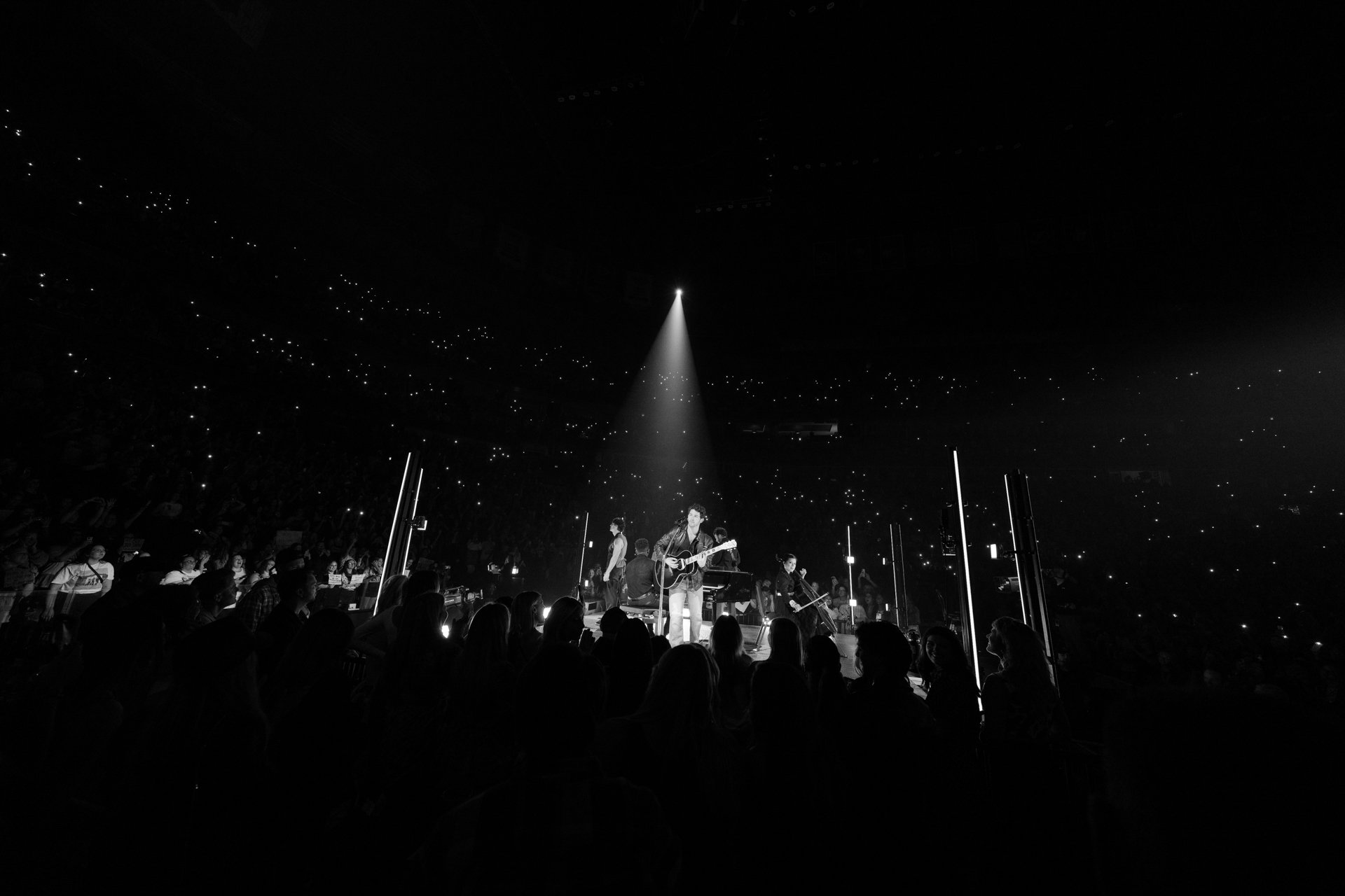 JB_10.9.23_show_14