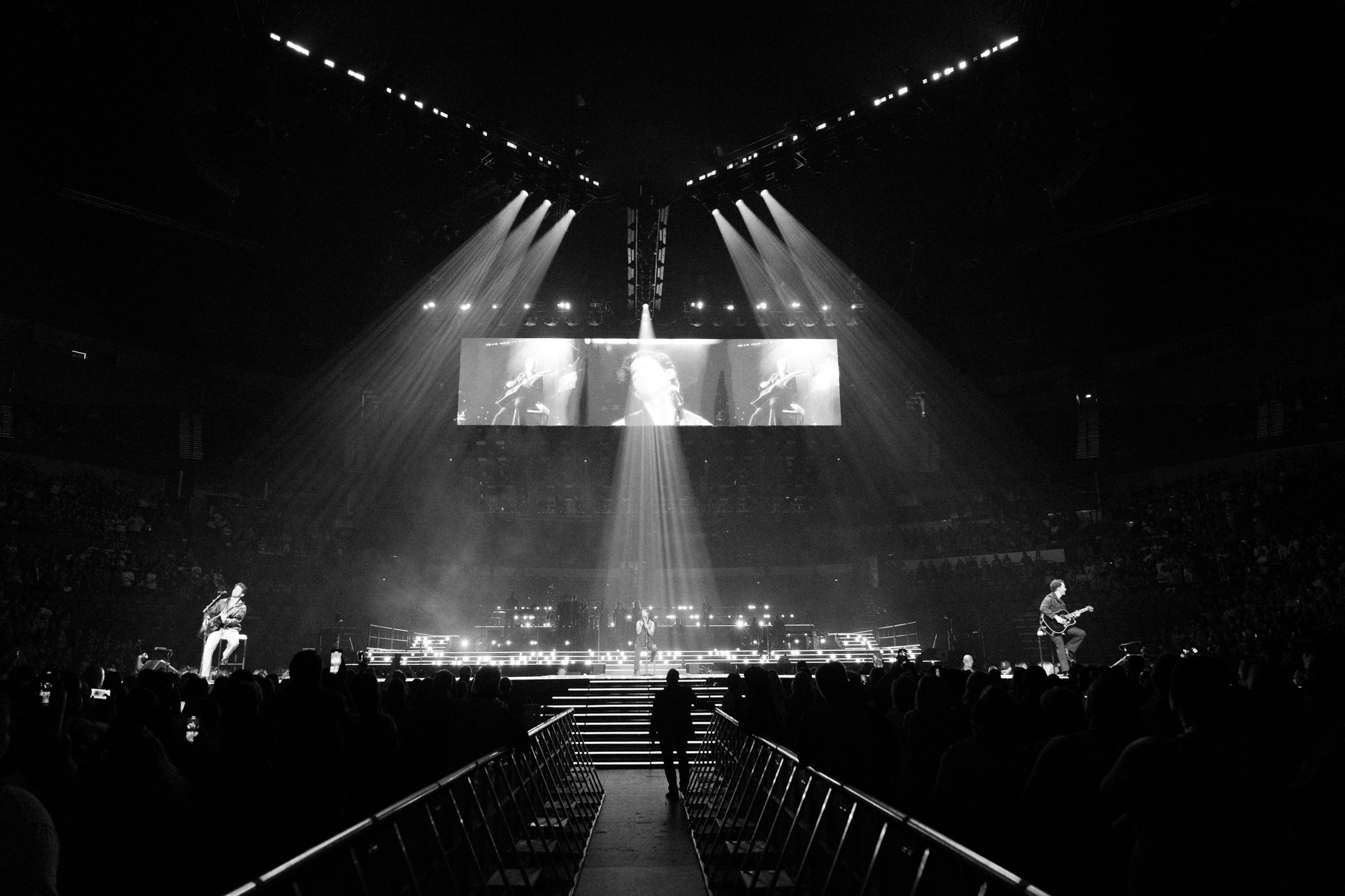 JB_10.9.23_show_18