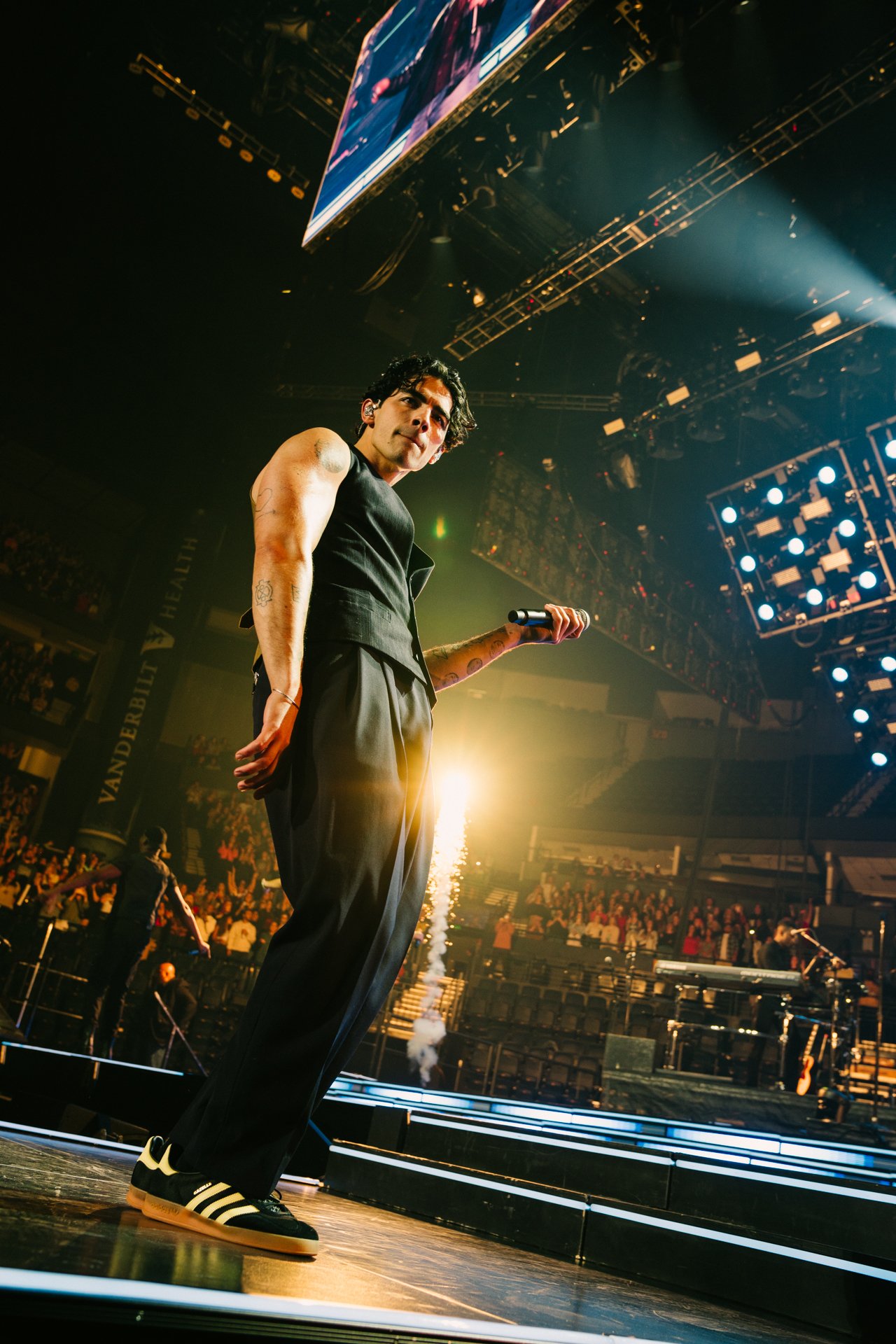 JB_10.9.23_show_2