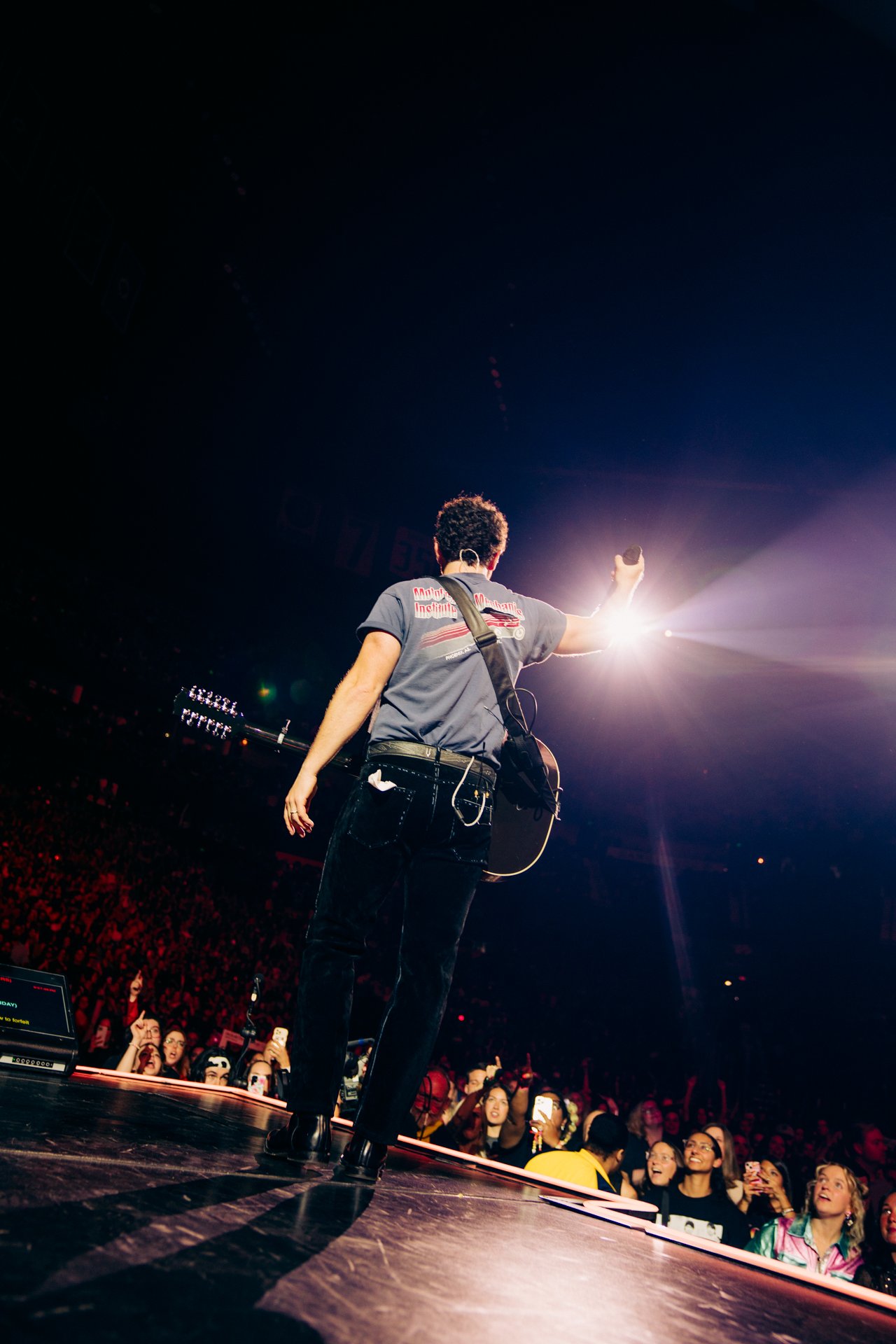 JB_10.9.23_show_23