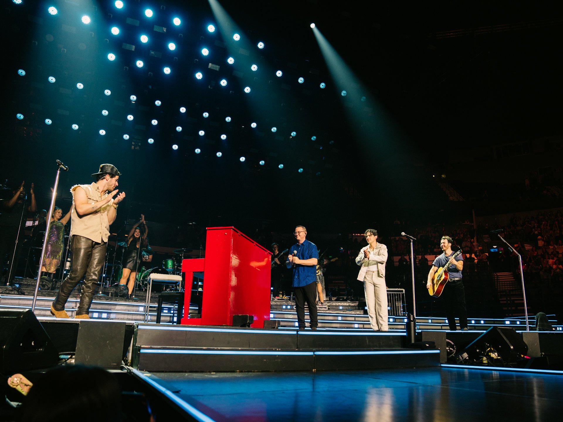 JB_10.9.23_show_34