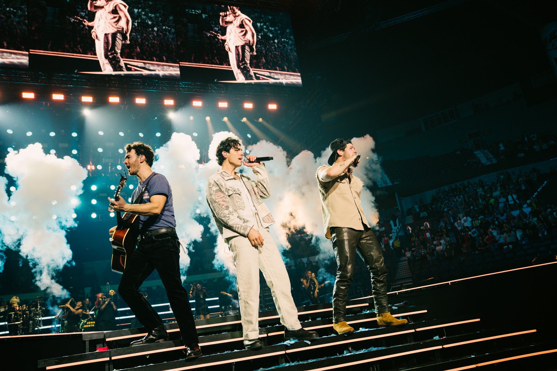 JB_10.9.23_show_42