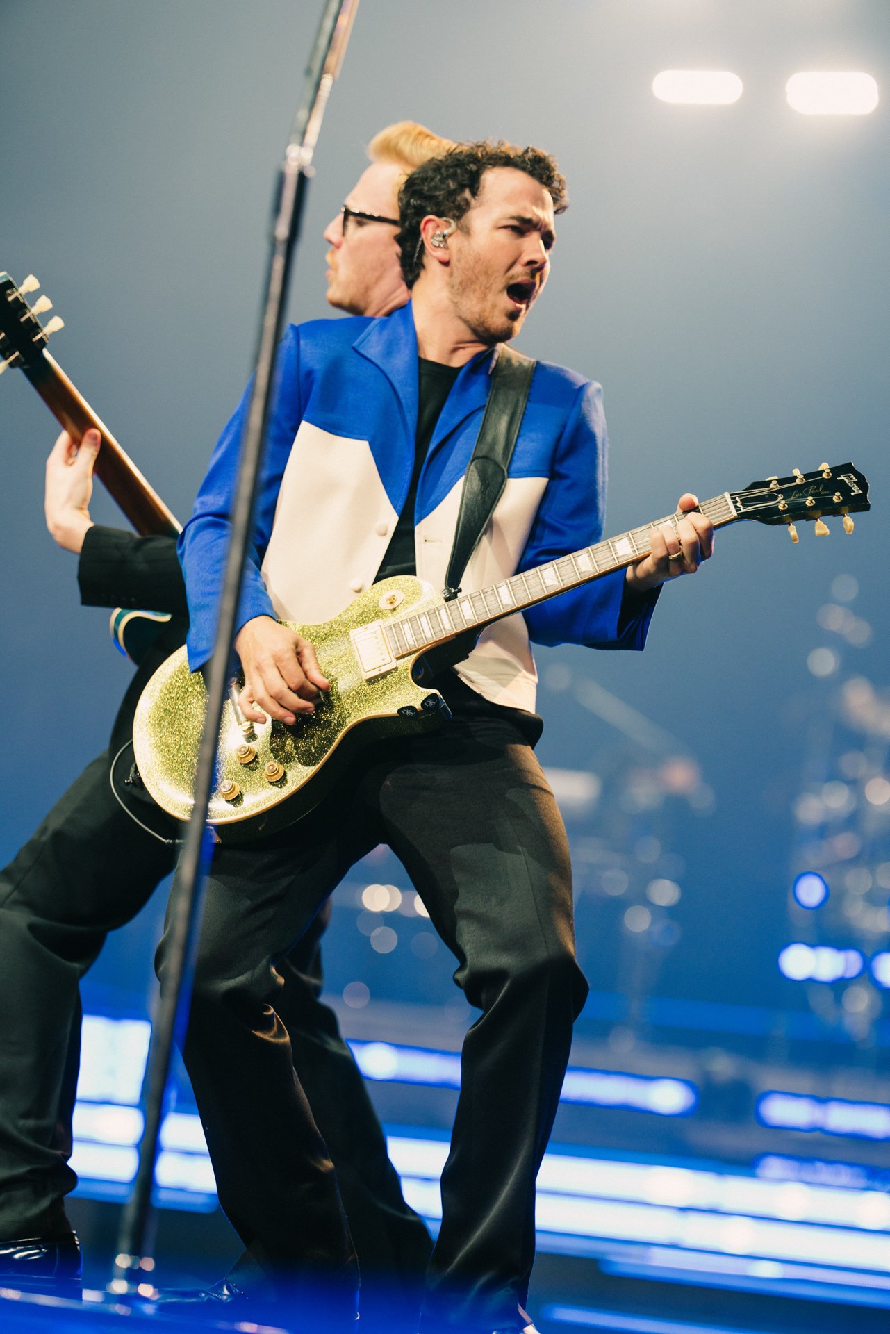 JB_100323-238