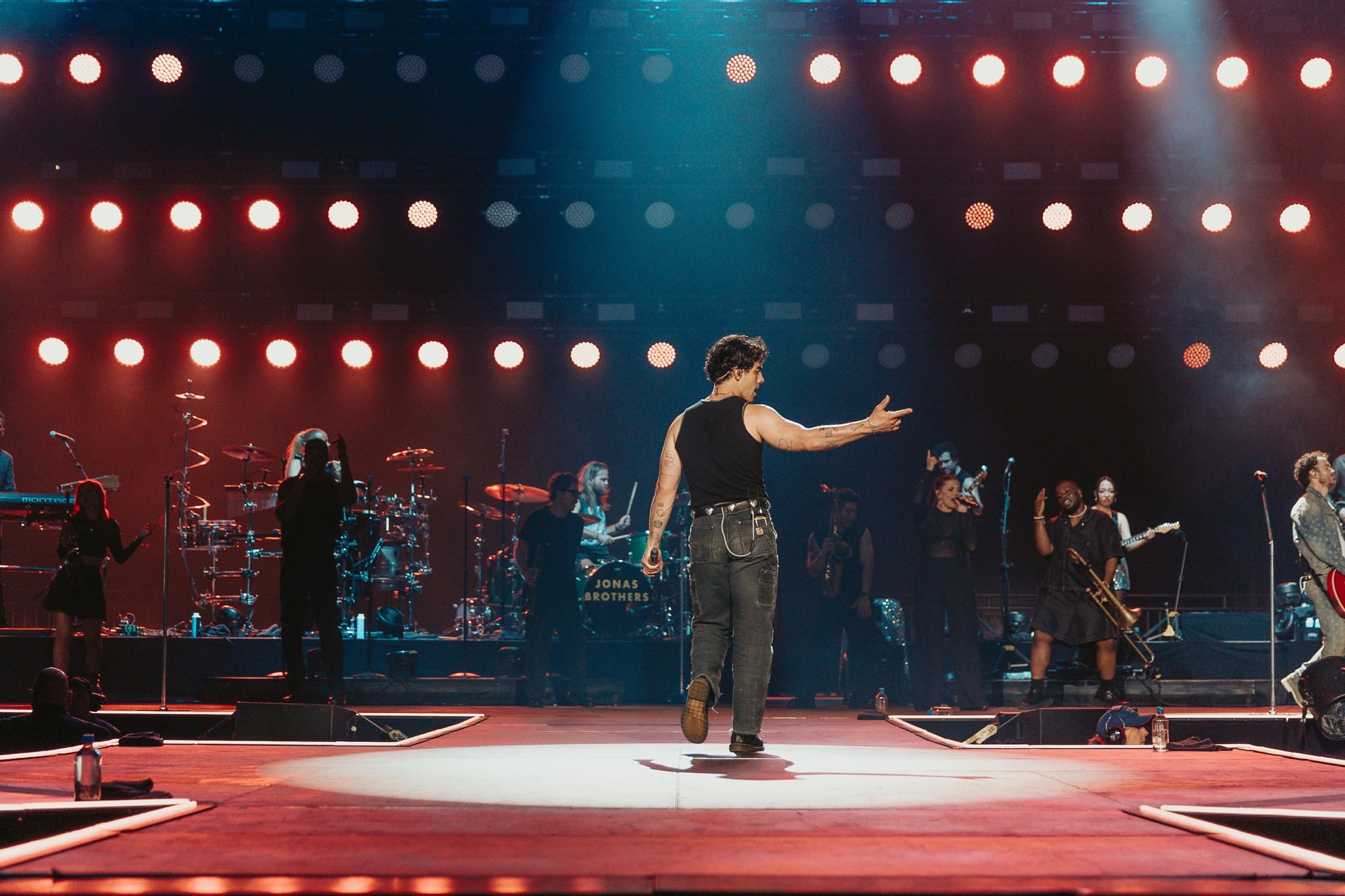JonasBrothers_RodLaverNight1_HichamWahid-332