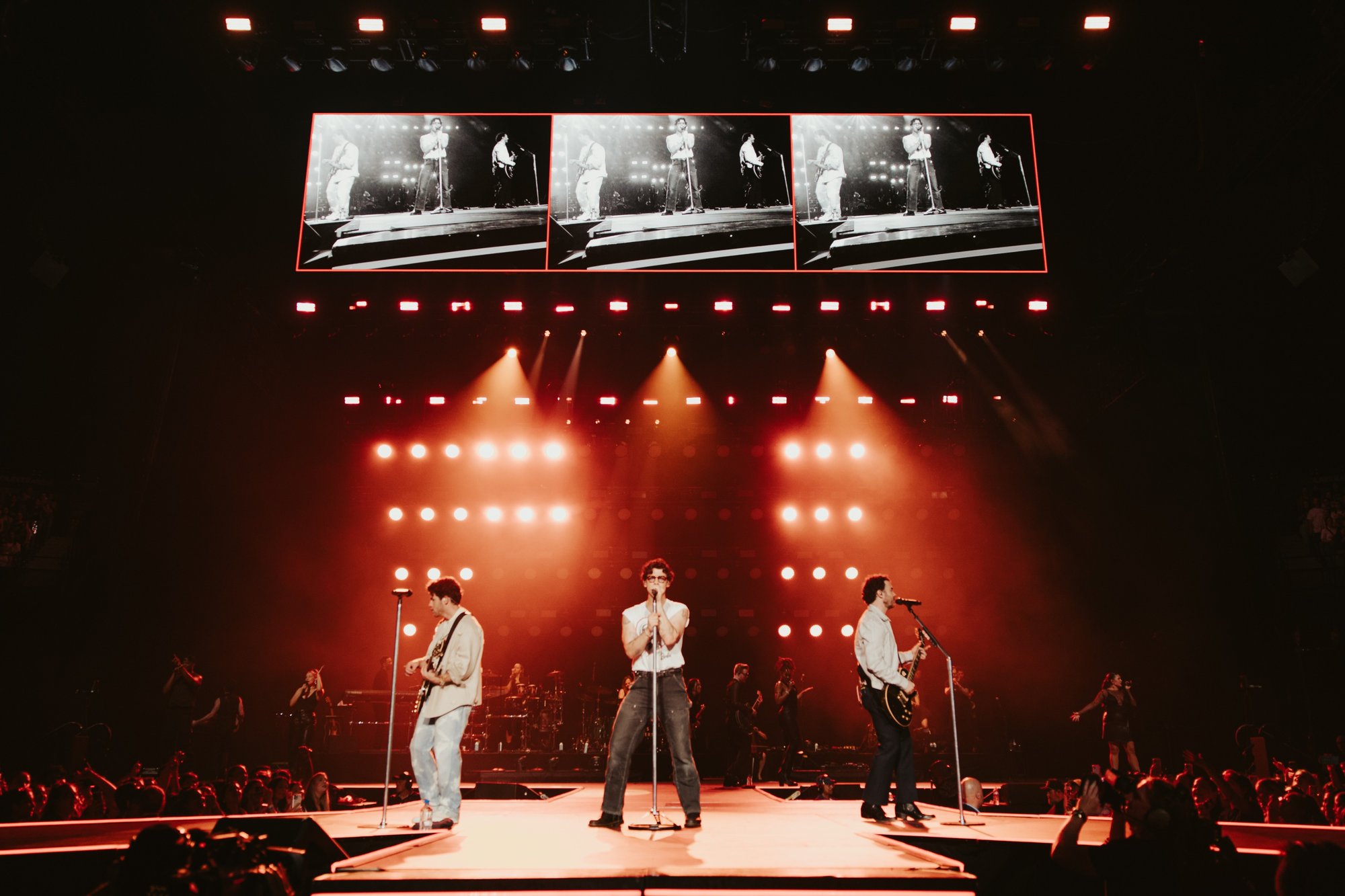 JonasBrothers_RodLaverNight2_HichamWahid-188