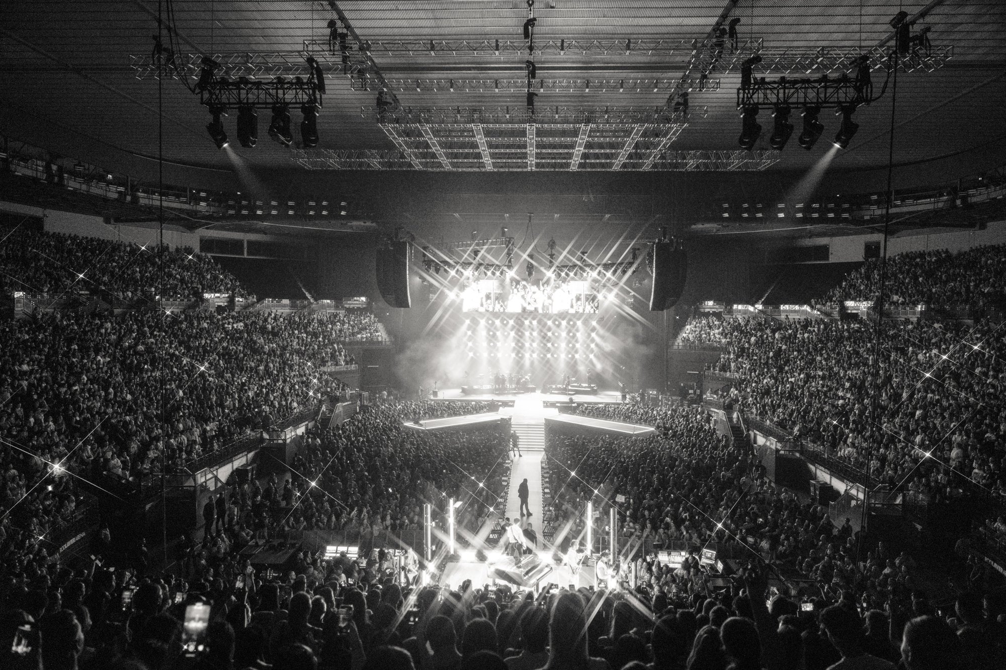 JonasBrothers_RodLaverNight2_HichamWahid-484