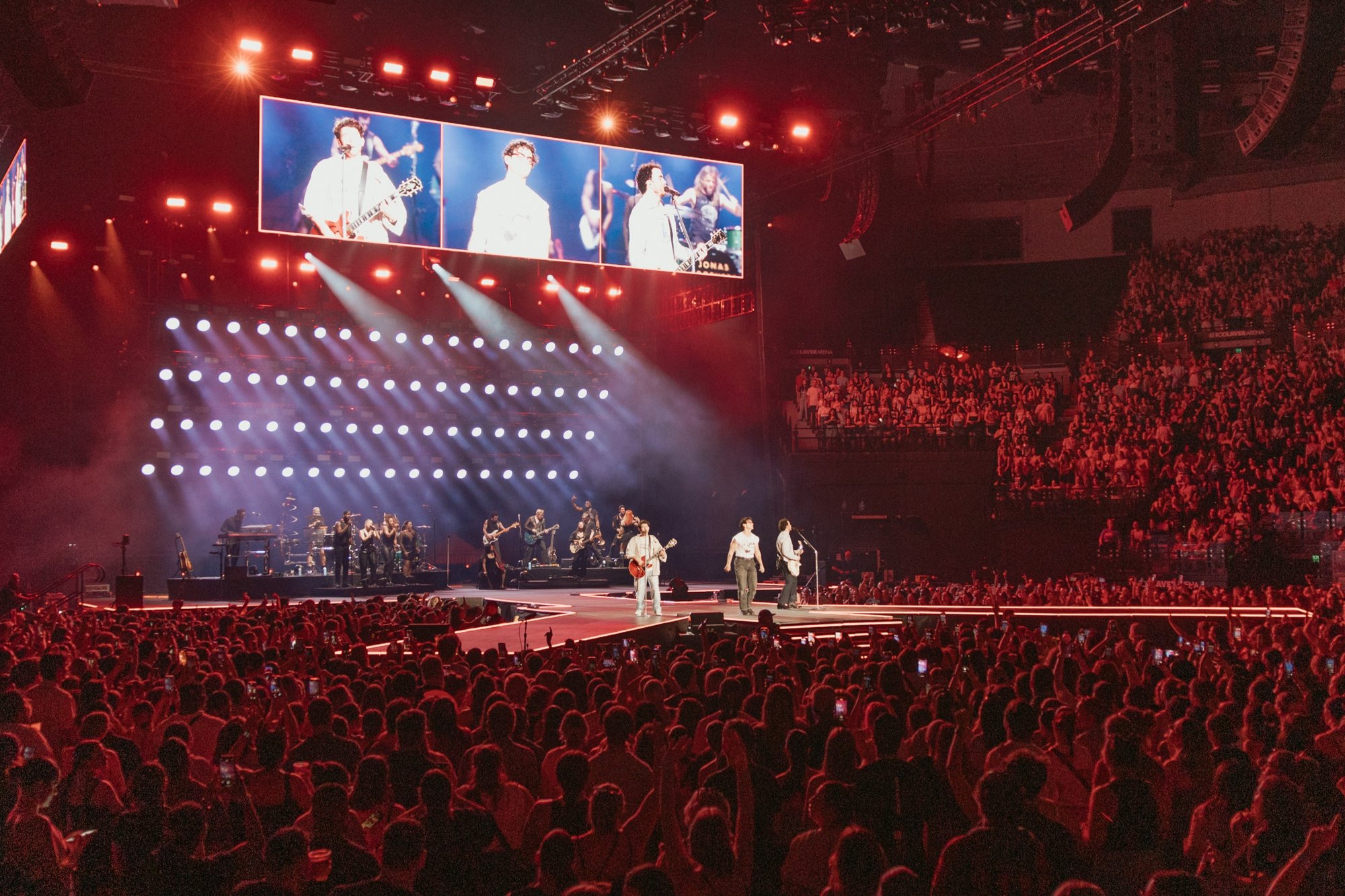 JonasBrothers_RodLaverNight2_HichamWahid-521