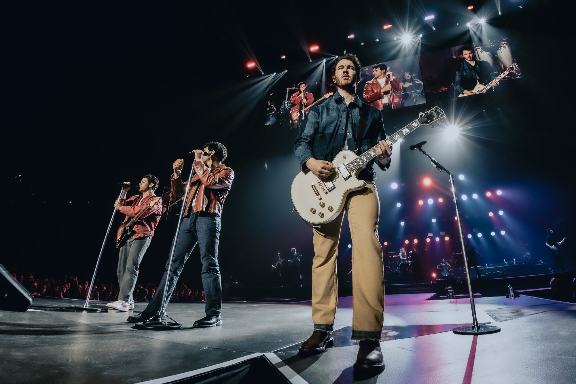 JonasBrothers_SparkArena_Auckland-20240227-13-1