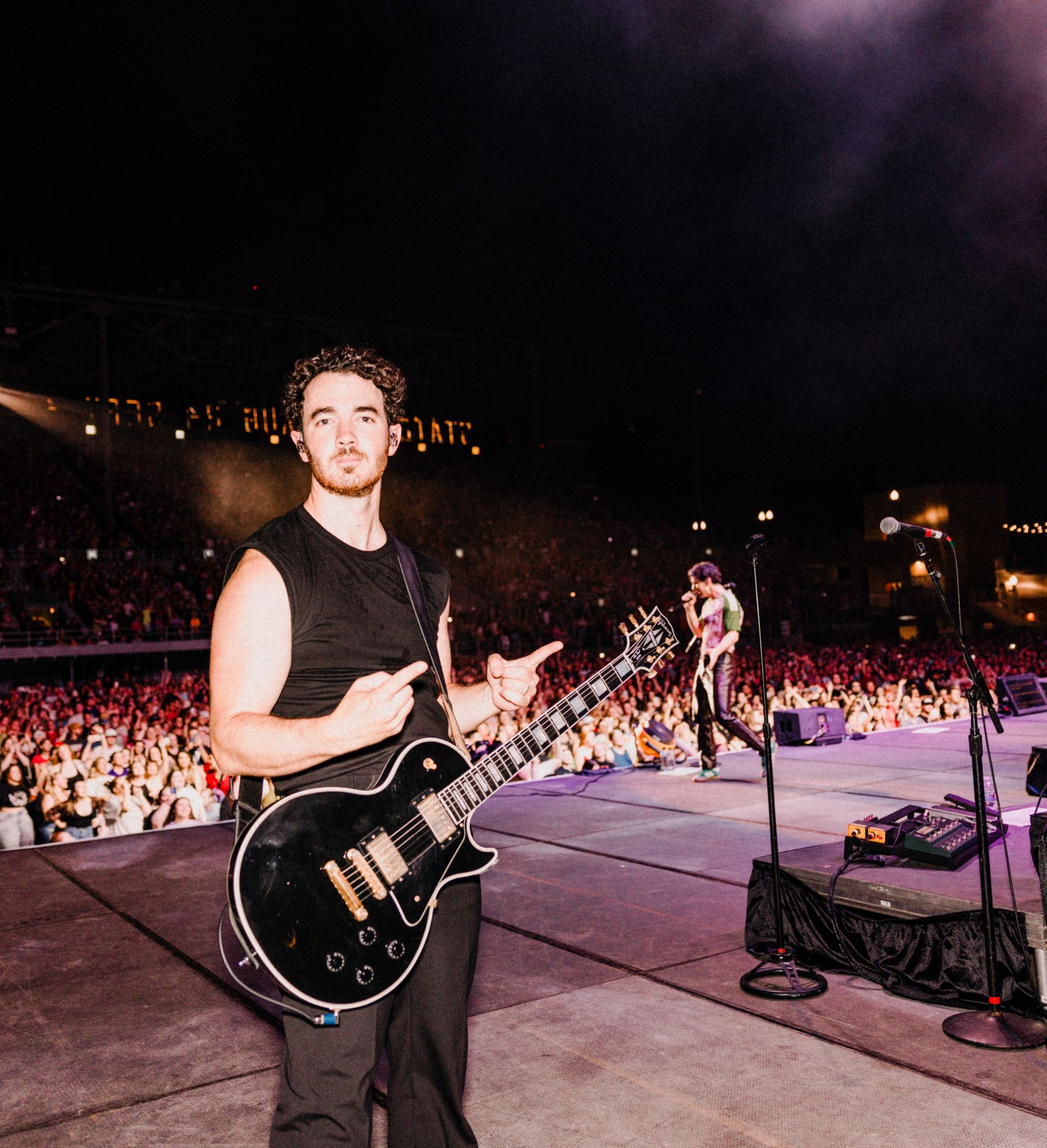 MN-STATE FAIR-JONAS-113