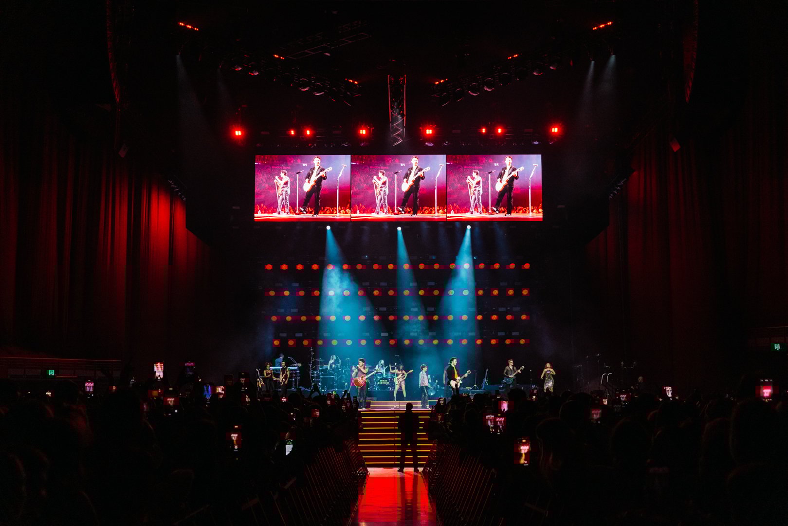 jonas brothers @ qudos bank arena, sydney - 02.03.24 - @jessgleeson-2385