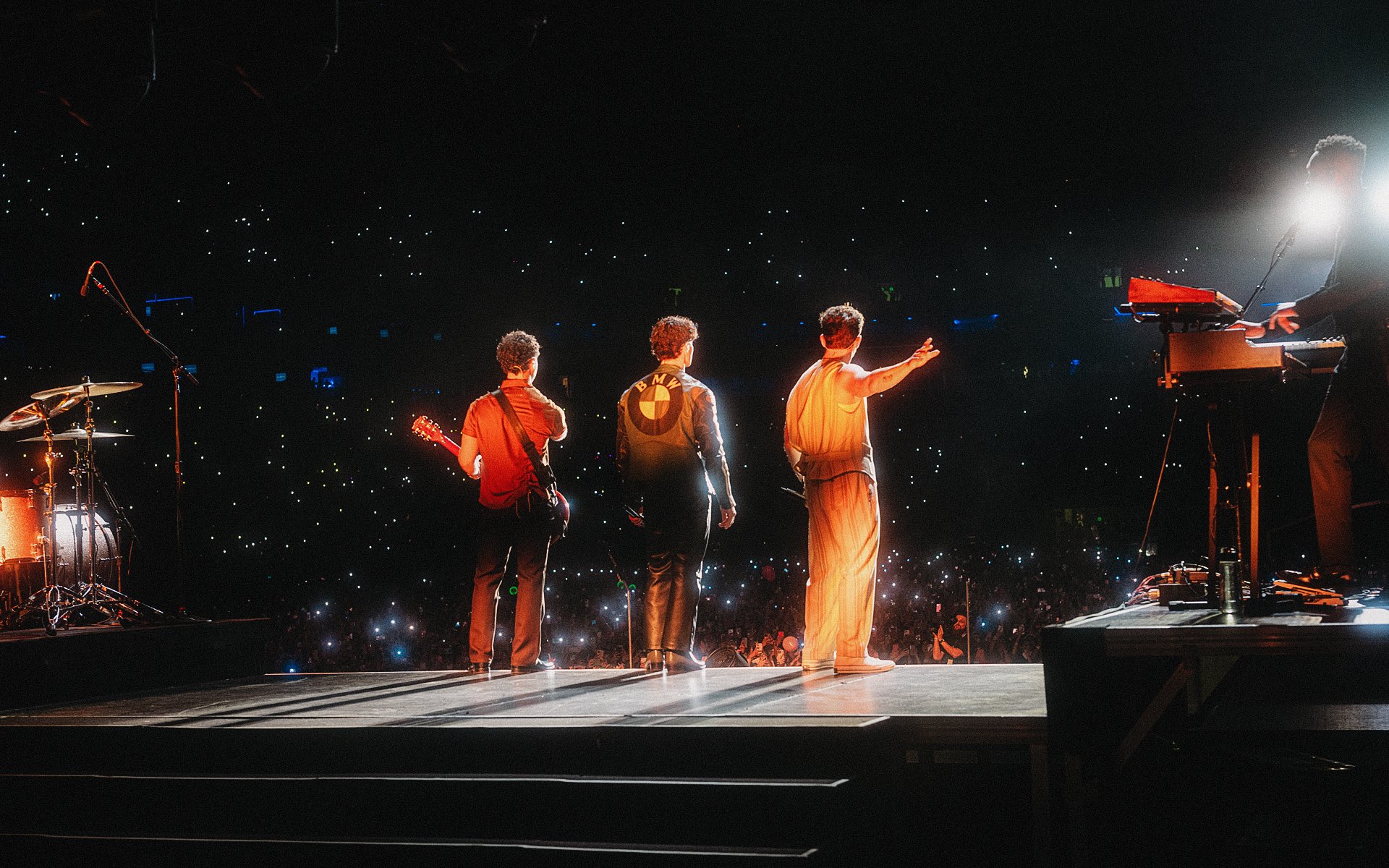 jonasbrothers_anendfor_007