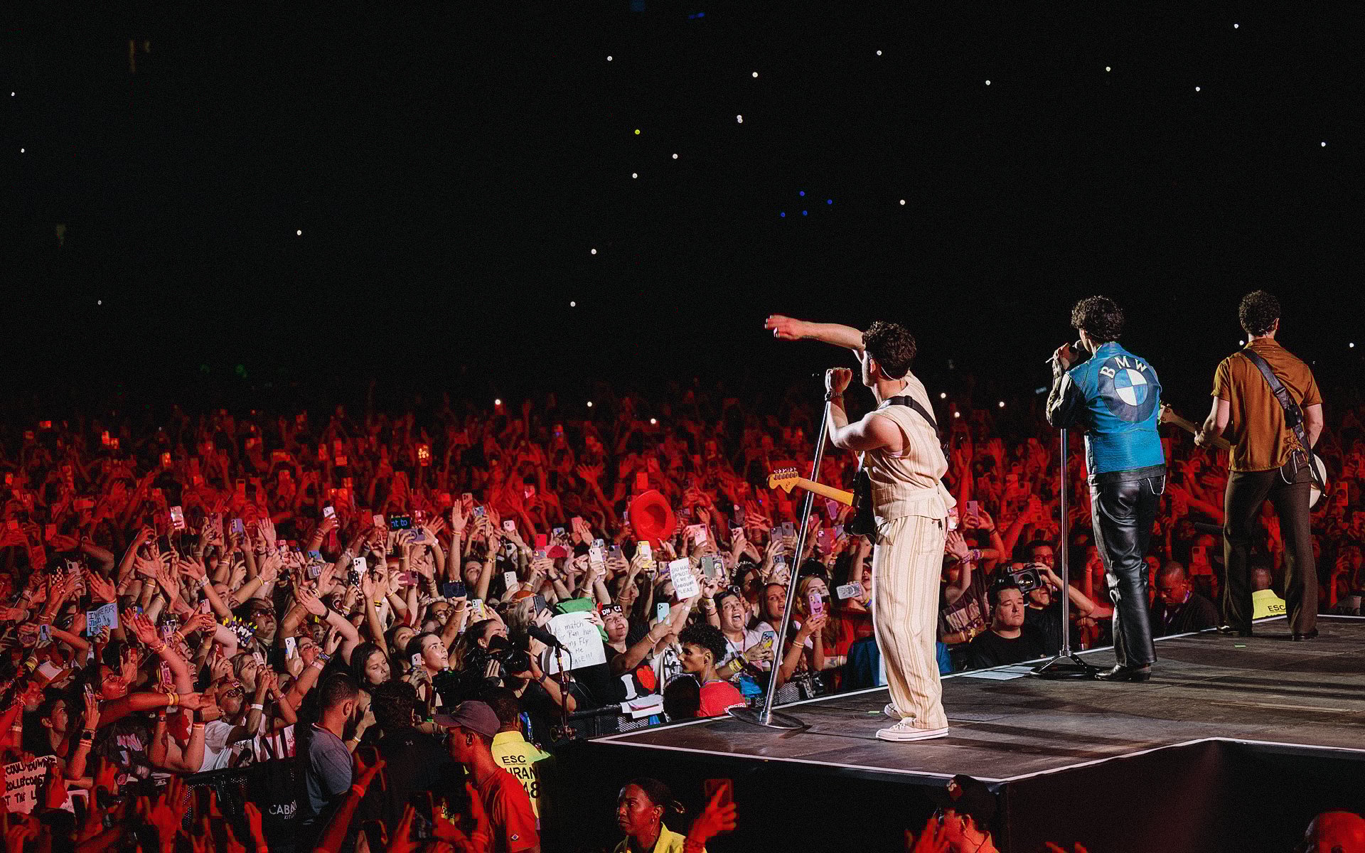jonasbrothers_anendfor_011