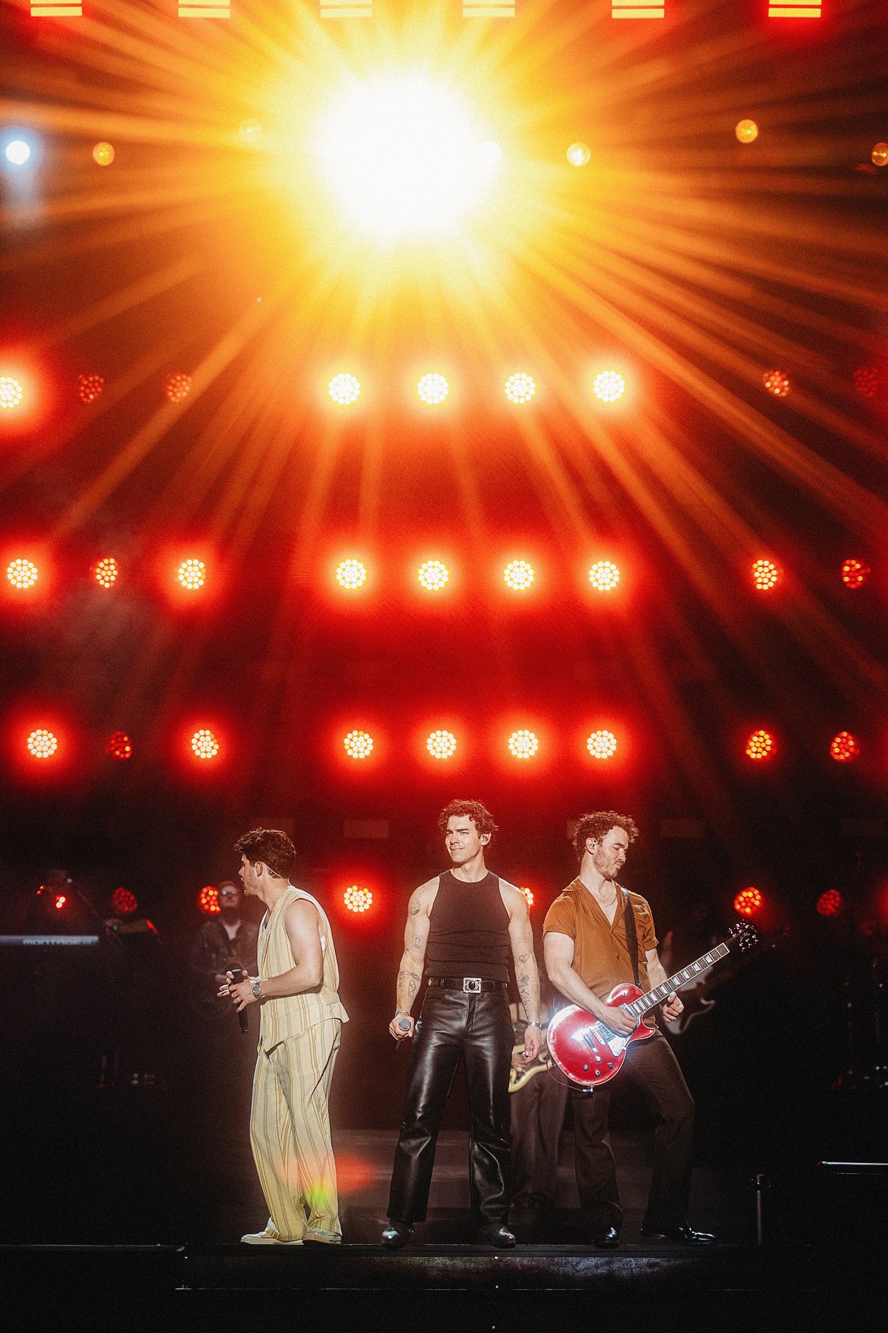 jonasbrothers_anendfor_072