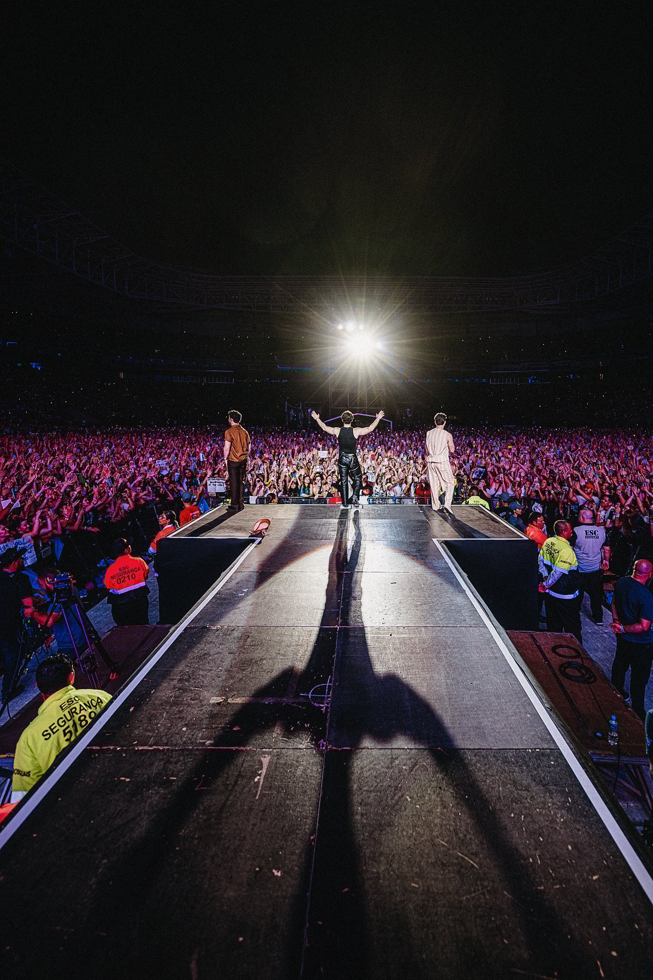 jonasbrothers_anendfor_086